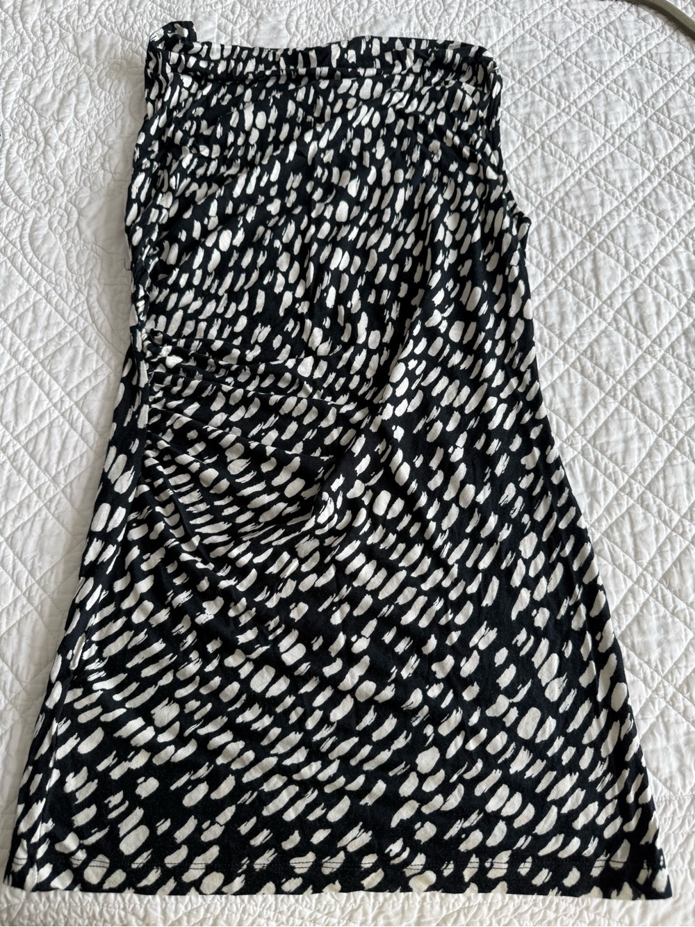 Ann Taylor Black and White Abstract Print Top with draped boat neck and ruching